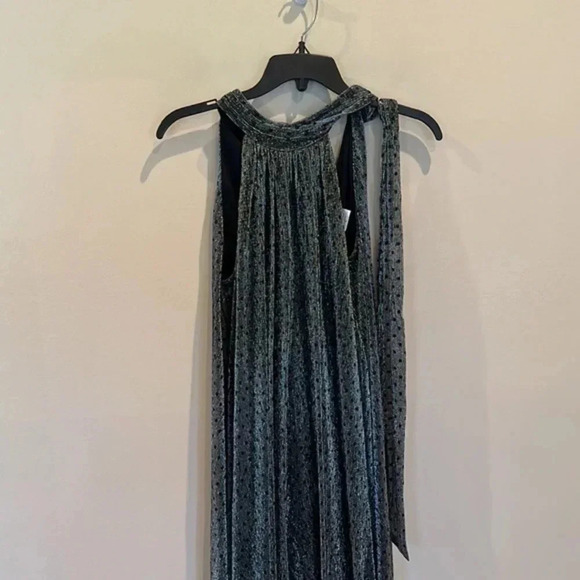 MSK Sleeveless Metallic Jumpsuit - Picture 3 of 5